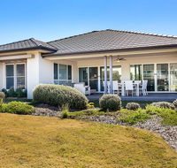 Cypress Point Lodge - Phillip Island Accommodation