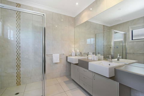 Cypress Townhouse 11 - Phillip Island Accommodation 2