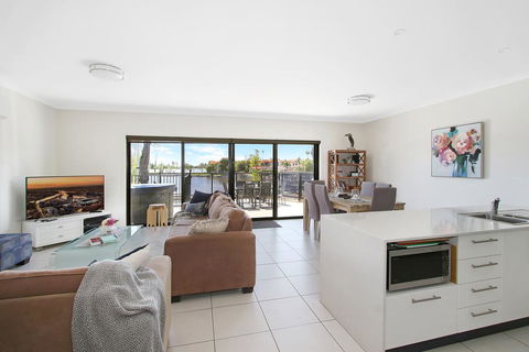 Cypress Townhouse 17 - Mulwala - Phillip Island Accommodation 2