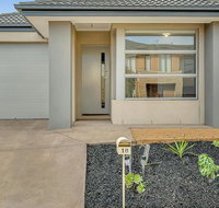 Daisy Villa - close to Mel Airport  Hume Highway -Comfort - Phillip Island Accommodation