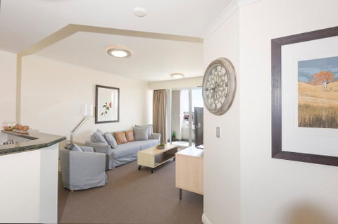 Darling Harbour Executive - Phillip Island Accommodation 0