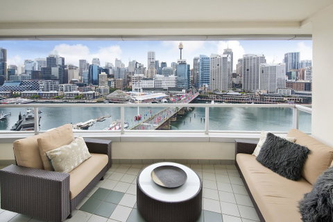 Darling Harbour Getaway - Phillip Island Accommodation 2