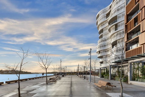 Darling Harbour Waterview Luxury Apartment - Phillip Island Accommodation 3