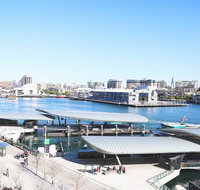 Darling harbour Waterview Luxury Apartment - Phillip Island Accommodation