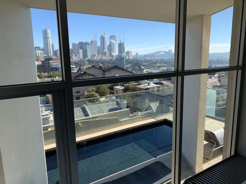Darlinghurst Spacious Apartment With Balcony And Pool With Harbour Views - Phillip Island Accommodation 0