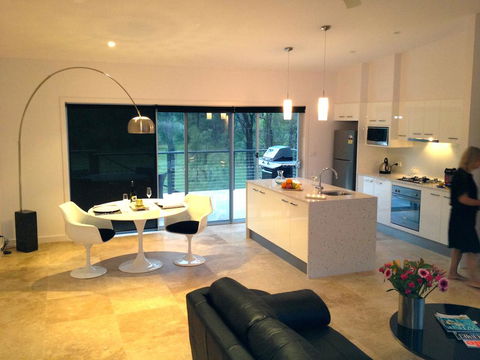 Deja Vu Estate - Phillip Island Accommodation 0