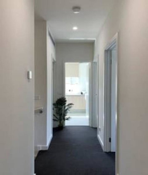 Delicate And Peaceful Bundoora Townhouse 10 - Phillip Island Accommodation 3