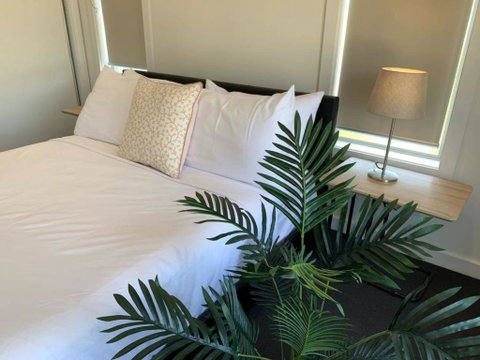 Delicate And Peaceful Bundoora Townhouse 12 - Phillip Island Accommodation 1