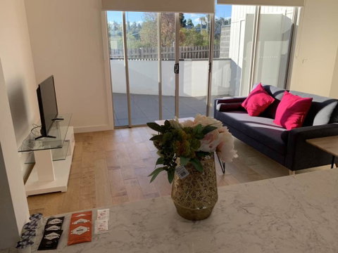 Delicate And Peaceful Bundoora Townhouse 12-R4 - Phillip Island Accommodation 3