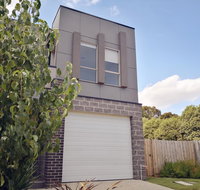 Delicate and Peaceful Bundoora Townhouse 7-R4 - Phillip Island Accommodation