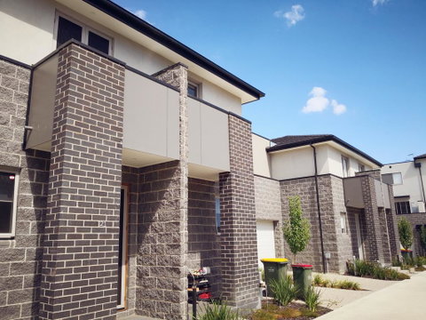 Delicate And Peaceful Bundoora Townhouse 7-R4 - Phillip Island Accommodation 1
