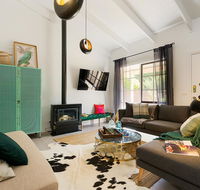 Designer Town Villa - Phillip Island Accommodation