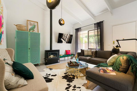 Designer Town Villa - Phillip Island Accommodation 0