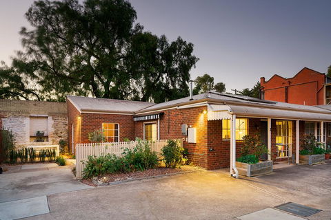 Designer Town Villa - Phillip Island Accommodation 2