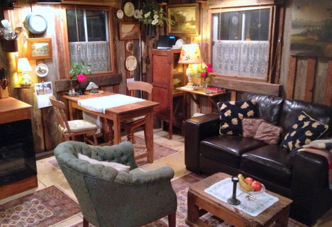 Devon Cottage - Phillip Island Accommodation 2