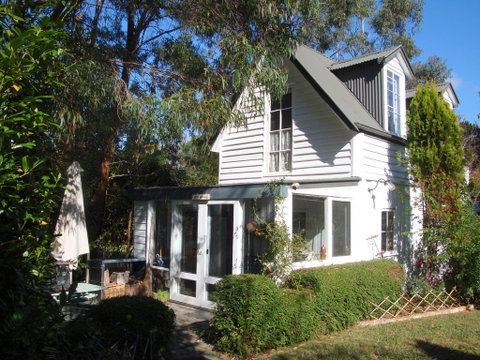 Devon Cottage - Phillip Island Accommodation 0