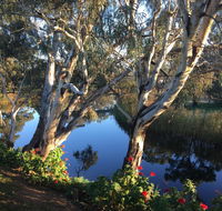 Donald Riverside Motel