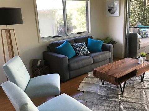 Easy Breezy Beach Shack - Phillip Island Accommodation 2