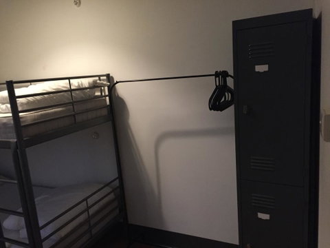 EBS Sydney Hostel - Phillip Island Accommodation 2