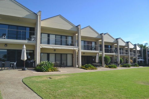 ELSINOR Townhouse 8 Mulwala - Phillip Island Accommodation 1