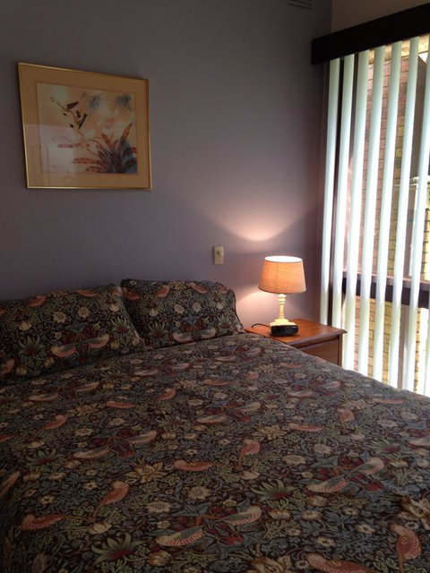 Eltham South Lodge - Phillip Island Accommodation 3