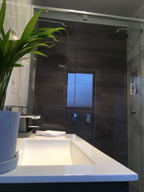 Executive Villa, Private 2 Bedroom In Ideal Location - Phillip Island Accommodation 2