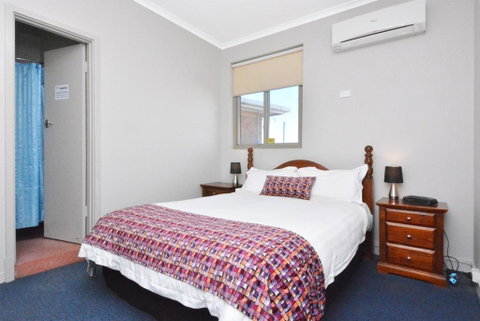 Eyre Hotel - Phillip Island Accommodation 0