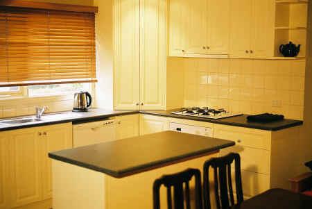 Eyre House - Phillip Island Accommodation 1