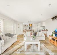 Family House With BBQ Deck Water View and Parking