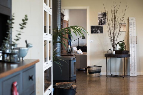 Farmer Smith Estate - Sunrise Retreat - Phillip Island Accommodation 0