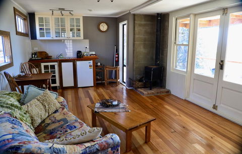 Fig Tree Cabin - Phillip Island Accommodation 2