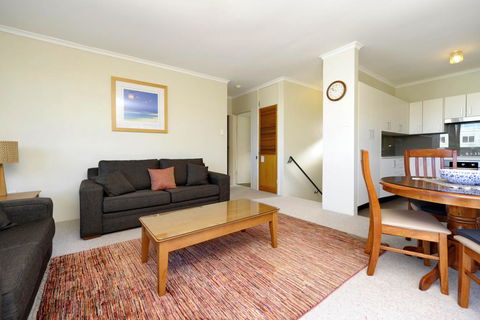 Fingal Court Unit 3 - Fingal Bay - Phillip Island Accommodation 1