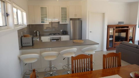 Fleurieu Coastal Retreat - Lot 150 Myponga Beach Road - Phillip Island Accommodation 3