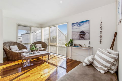 GDay Beach House - Phillip Island Accommodation 1