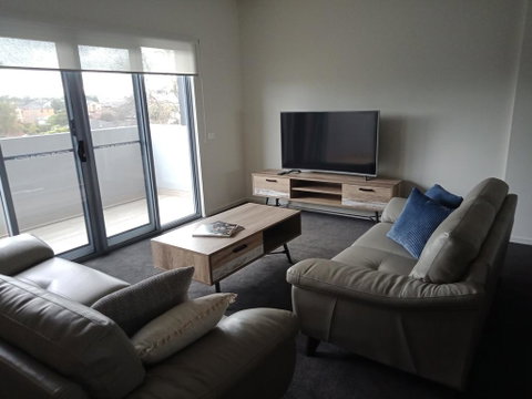 Getaway On Barkly, Sleeps 10 - Phillip Island Accommodation 1