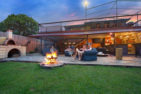 Gladstone Backpackers - Phillip Island Accommodation 0