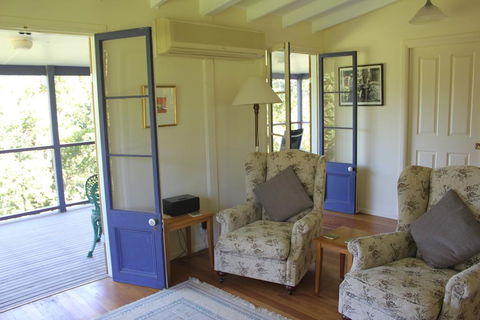 Glocca Morra Cottage - Phillip Island Accommodation 1