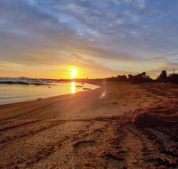Goat Island Bungalow - Phillip Island Accommodation