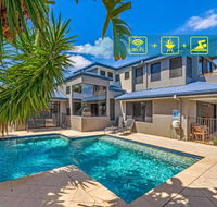 Gold Coast Stunning Waterfront Holiday Retreat - Phillip Island Accommodation