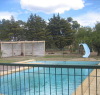 Golden Hills Motel - Phillip Island Accommodation