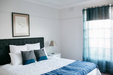 Goldies On Piper Kyneton - Phillip Island Accommodation 1