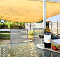 Goolwa Blue Escape - WiFi - Pet-Friendly - Phillip Island Accommodation