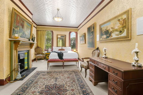 Grand & Central On George - Unique - Opulent - Phillip Island Accommodation 2
