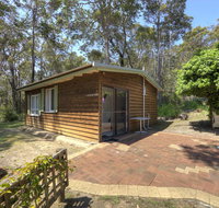 Gum Grove Chalets - Phillip Island Accommodation