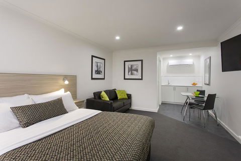 Hamilton Lonsdale Motel - Phillip Island Accommodation 1