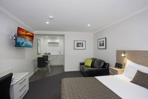 Hamilton Lonsdale Motel - Phillip Island Accommodation 0