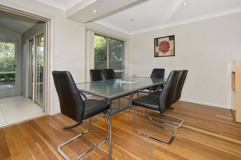 Harmony House - Bateau Bay, NSW - Phillip Island Accommodation 3