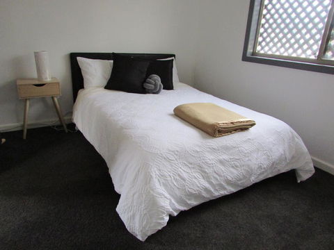HEATHCOTE SHIRAZ COUNTRY STAYS - Phillip Island Accommodation 3