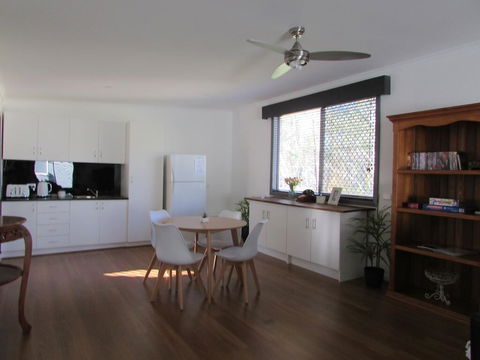 HEATHCOTE SHIRAZ COUNTRY STAYS - Phillip Island Accommodation 1