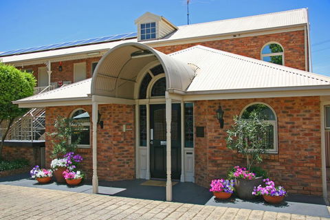 Hermitage Motor Inn - Phillip Island Accommodation 1